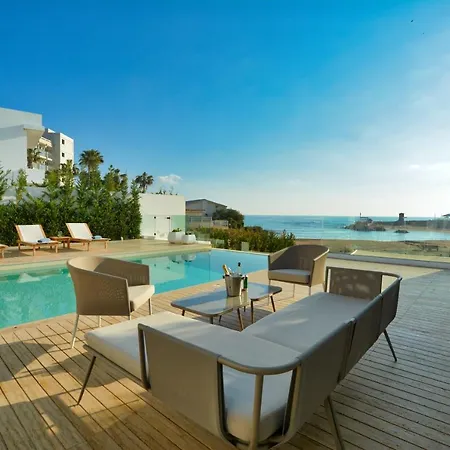 Blue Waves Beachfront * Protaras