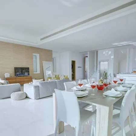 Villa Blue Waves Beachfront Protaras
