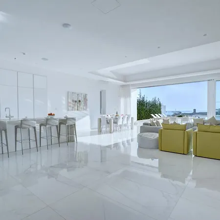 Blue Waves Beachfront Villa Protaras