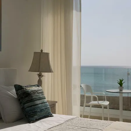 Blue Waves Beachfront Villa Protaras